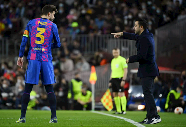 Thầy trò Xavi nói về trận hòa Napoli Thầy trò Xavi nói về trận hòa Napoli