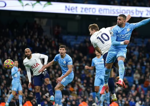 Kane lập cú đúp trước Man City Kane lập cú đúp trước Man City