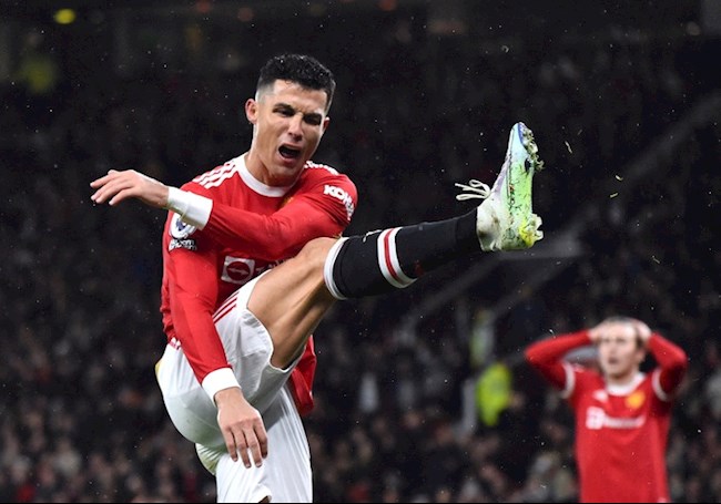 Ronaldo bị CĐV chê vì bỏ lỡ khó tin trước khung thành Leeds hình ảnh