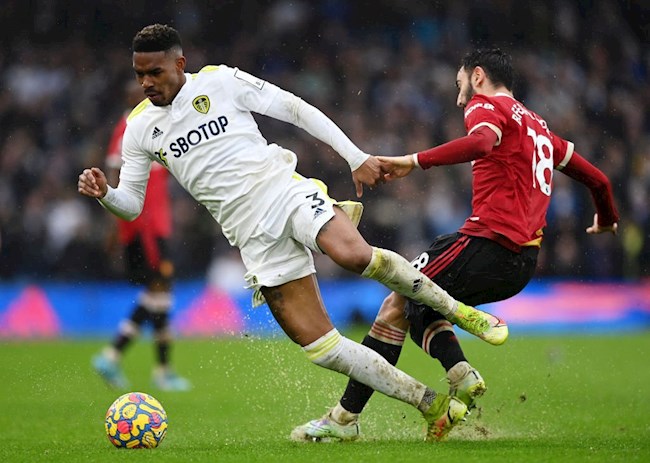 Bruno lập hai cột mốc mới sau trận đấu với Leeds