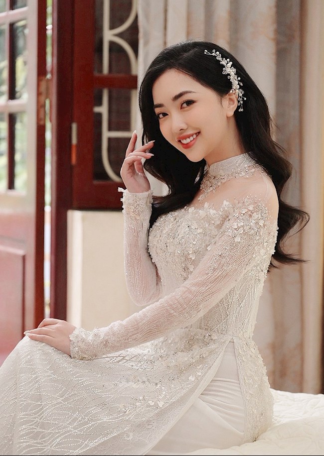 Vợ mới cưới của Đức Chinh