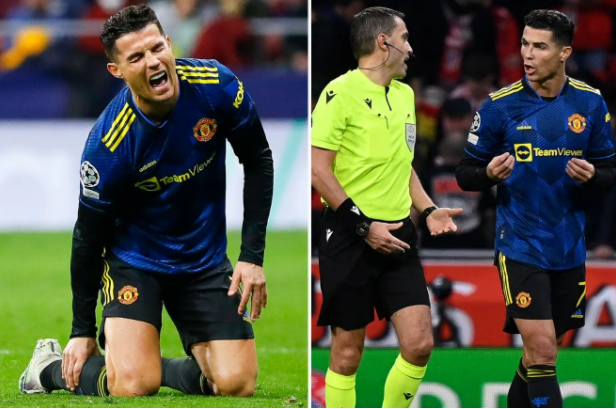 Ronaldo liên tục than vãn với trọng tài việc mình bị đối phương triệt hạ