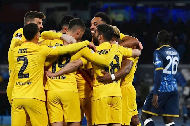 Barca vươn lên dẫn trước 2-0 chỉ sau chưa đầy 15 phút thi đấu