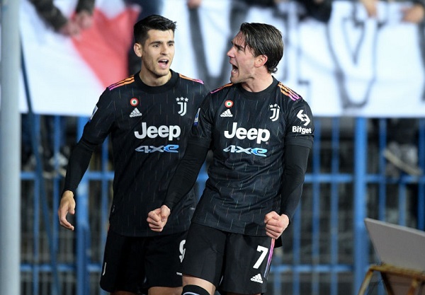 Vlahovic tỏa sáng với cú đúp vào lưới Empoli