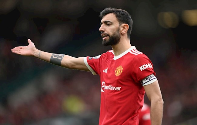 Paul Merson đặt dấu hỏi với quyết định trói chân Bruno Fernandes của MU