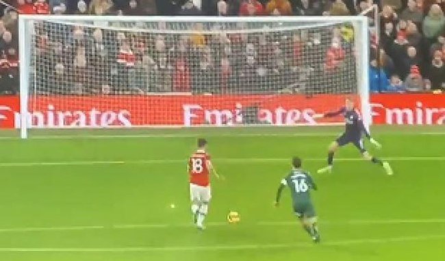 Roy Keane nói về Bruno Fernandes