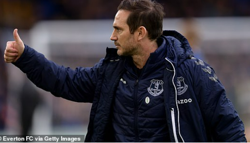 Frank Lampard ra mắt Everton bằng chiến thắng tưng bừng
