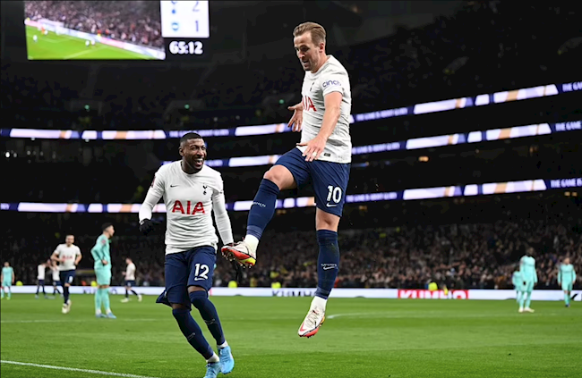 Harry Kane lập cú đúp trong chiến thắng trước Brighton