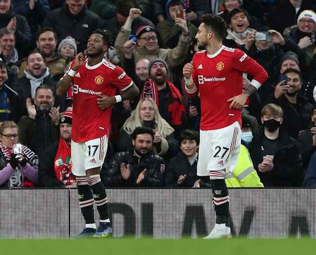 Fred và Alex Telles nhiễm COVID-19 hình ảnh