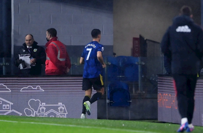 Cristiano Ronaldo thêm một lần khiến NHM ngán ngẩm Cristiano Ronaldo thêm một lần khiến NHM ngán ngẩm