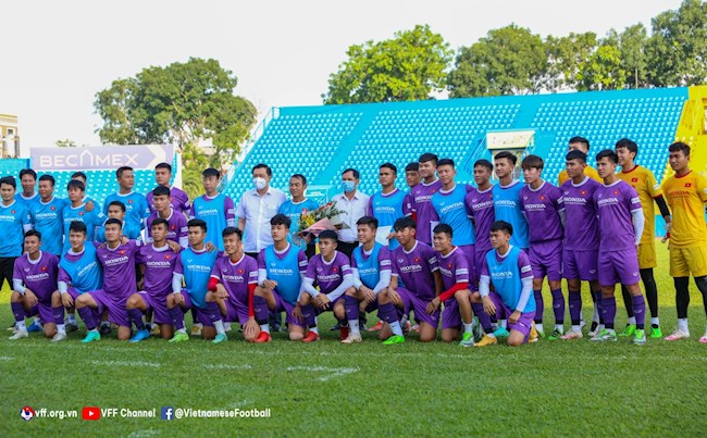 U23 Việt Nam nhận lời động viên từ lãnh đạo trước ngày dự giải U23 Đông Nam Á U23 Việt Nam nhận lời động viên từ lãnh đạo trước ngày dự giải U23 Đông Nam Á