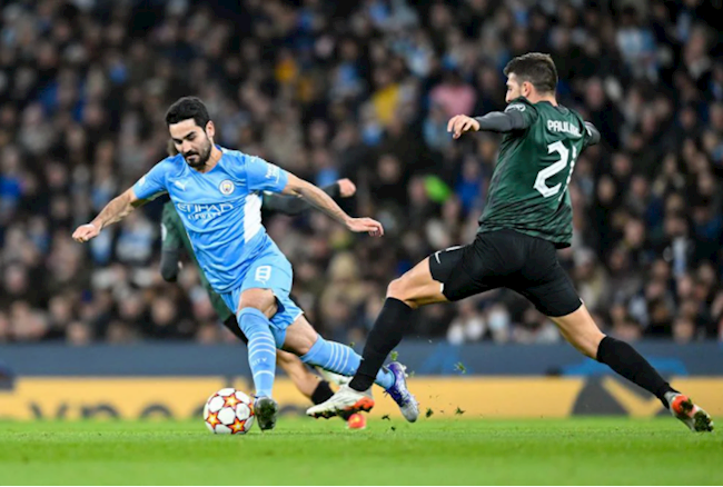 Man City ép sân nhưng vẫn chưa thể có bàn thắng