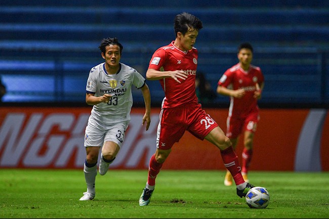 Hoàng Đức được HLV đối thủ đánh giá cao trước thềm AFC Cup