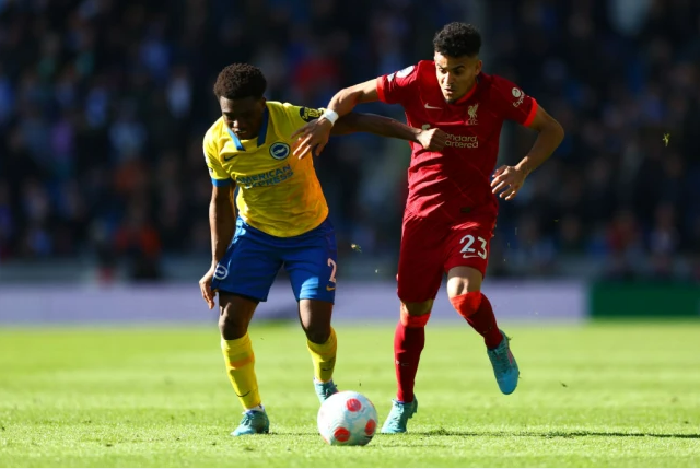 Andy Robertson đưa Luis Diaz lên mây