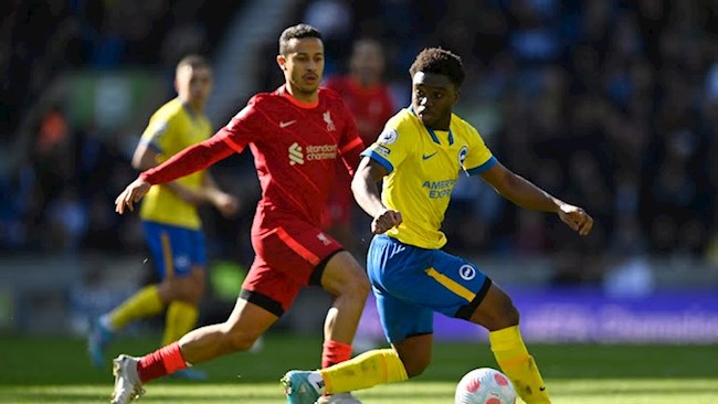 Hình ảnh của Thiago sau khi vào sân