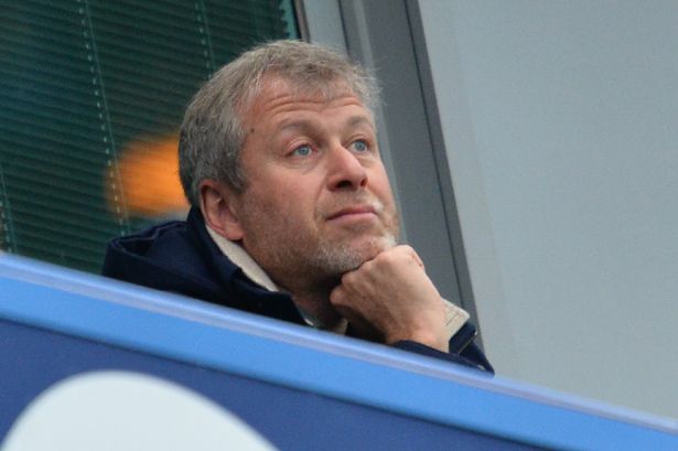 Chelsea vẫn ủng hộ Roman Abramovich