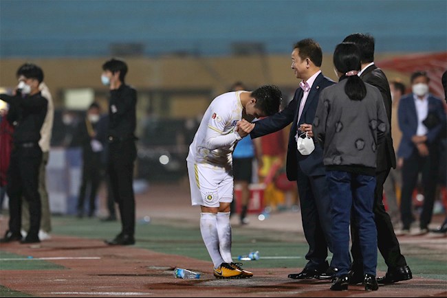 CLB Hà Nội lên kế hoạch chia tay ngôi sao Quang Hải