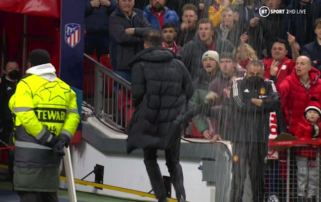 Diego Simeone giải thích lý do từ chối bắt tay Ralf Rangnick