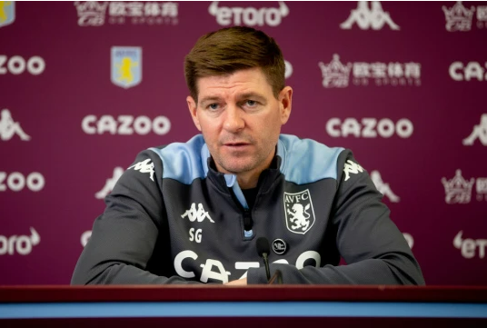 Steven Gerrard chỉ ra quyết định đúng đắn của BLĐ Arsenal Steven Gerrard chỉ ra quyết định đúng đắn của BLĐ Arsenal