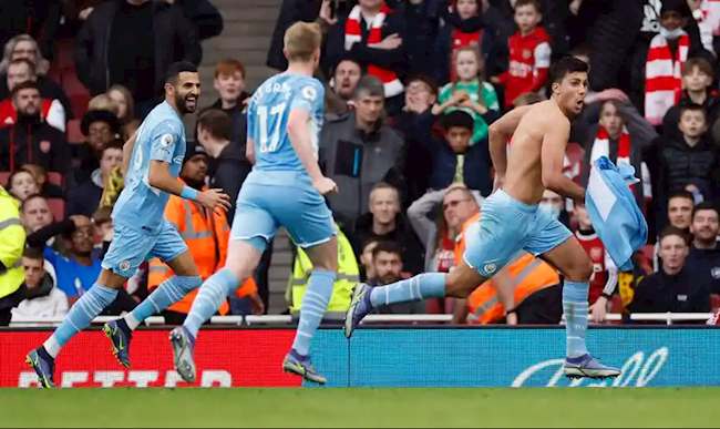 Man City lên kế hoạch gia hạn với Rodri