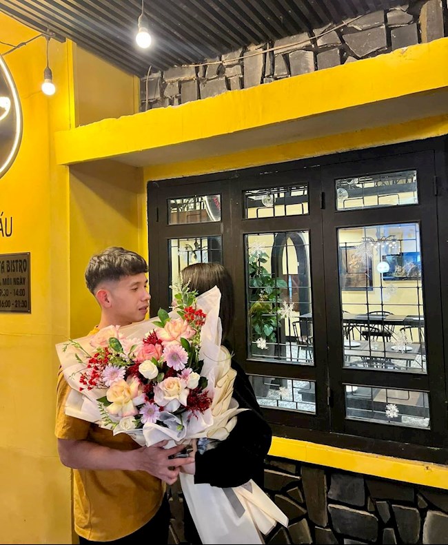 Bạn gái Hồng Duy