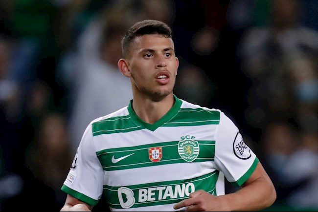 Man City nhắm Matheus Nunes thay Fernandinho