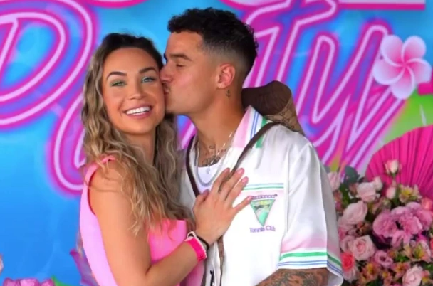 Philippe Coutinho tổ chức sinh nhật thịnh soạn cho vợ