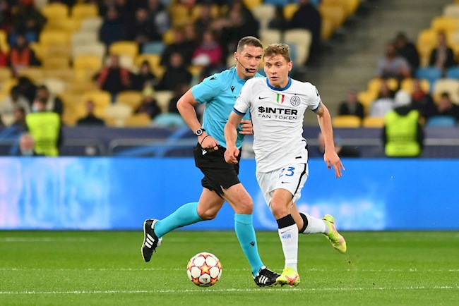 Real Madrid mua Barella