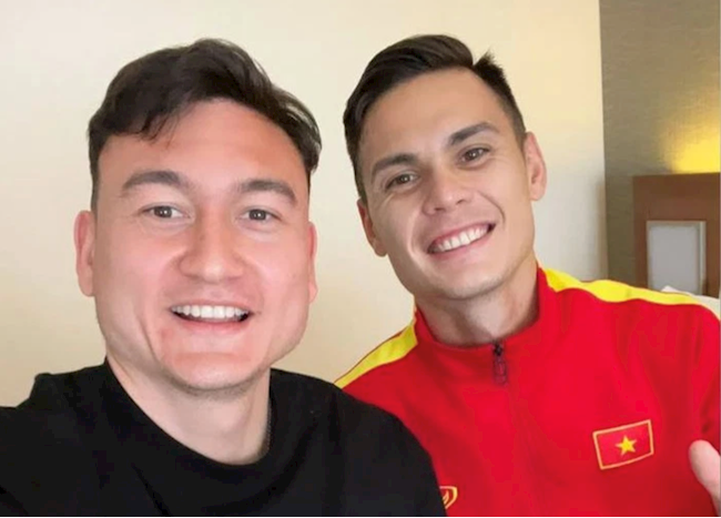 Văn Lâm hạnh phúc khi được hội quân cùng Schmidt trên tuyển Việt Nam