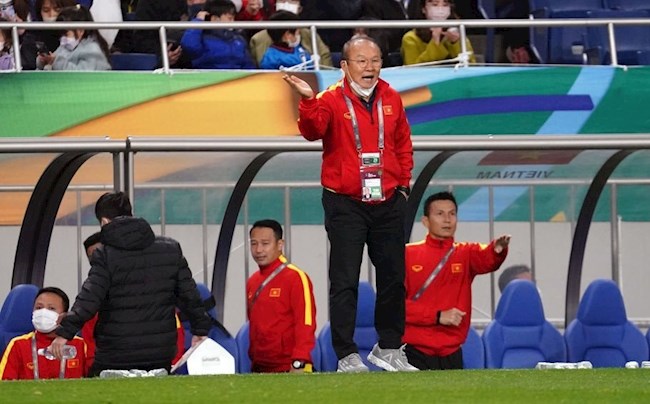HLV Park Hang Seo: Bóng đá Việt Nam phải khác