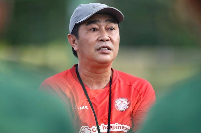 HLV Trần Minh Chiến nộp đơn thôi dẫn dắt CLB TPHCM 1