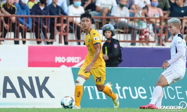 Văn Đức nguy cơ không thể ra sân trận SLNA vs Sài Gòn hình ảnh Văn Đức nguy cơ không thể ra sân trận SLNA vs Sài Gòn hình ảnh