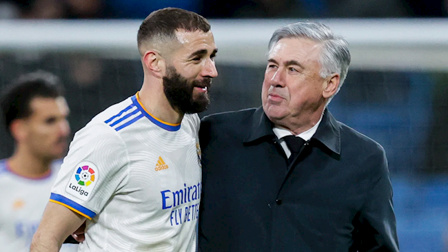 HLV Ancelotti lập kỷ lục vô tiền khoáng hậu tại Champions League