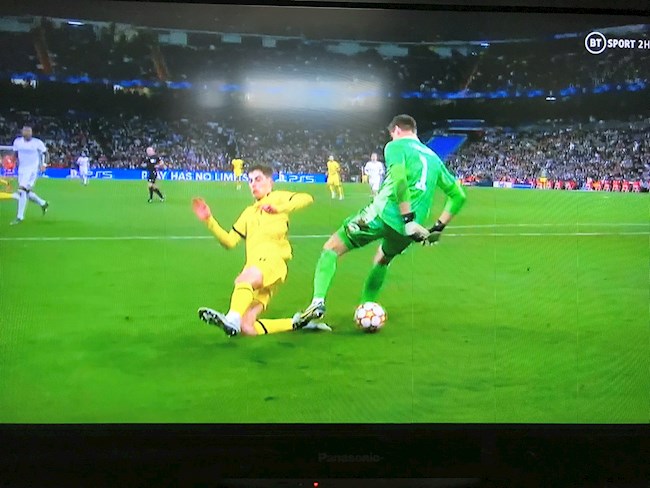 Thibaut Courtois và pha xử lý đỉnh cao trước Kai Havertz