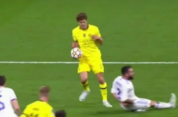 Alonso bị từ chối bàn thắng trước Real vì lỗi chạm tay