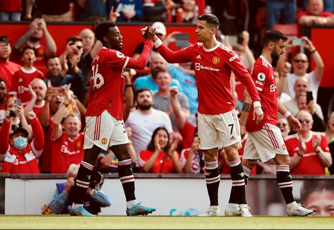 Roy Keane lên tiếng bảo vệ Ronaldo 1