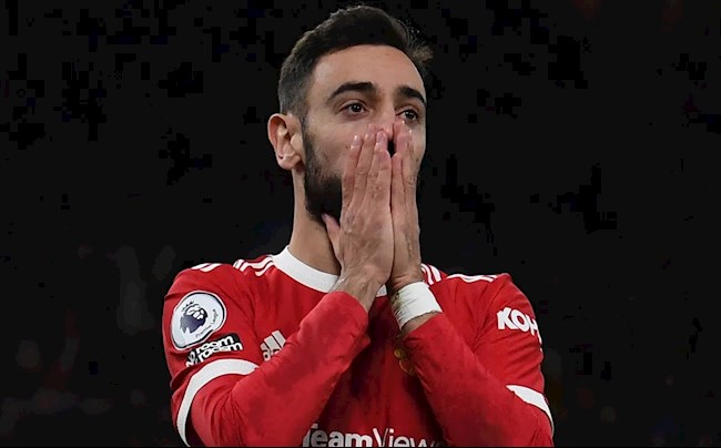 Bruno Fernandes gặp tai nạn xe hơi