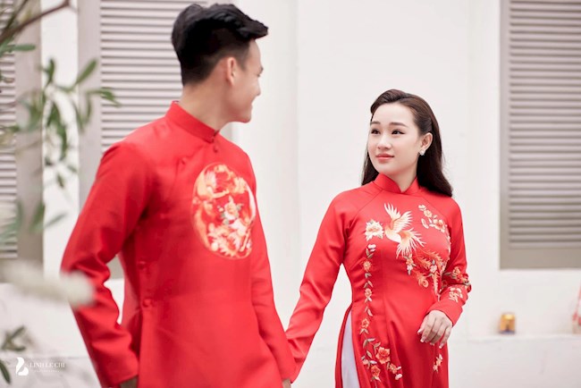 Hậu vệ Hồ Tấn Tài rạng ngời trong ngày trọng đại