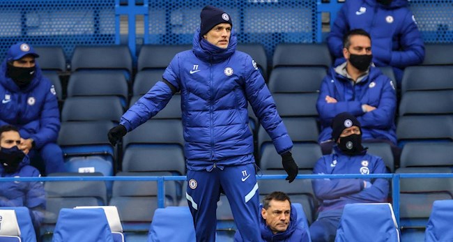 Thomas Tuchel phàn nàn về mặt sân sau trận thua Arsenal Thomas Tuchel phàn nàn về mặt sân sau trận thua Arsenal