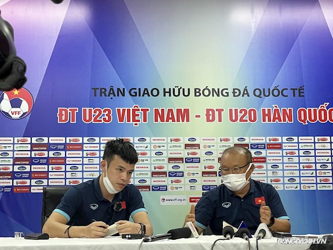 Thầy Park đề cao Hùng Dũng, Hoàng Đức và Tiến Linh sau trận gặp U20 Hàn Quốc