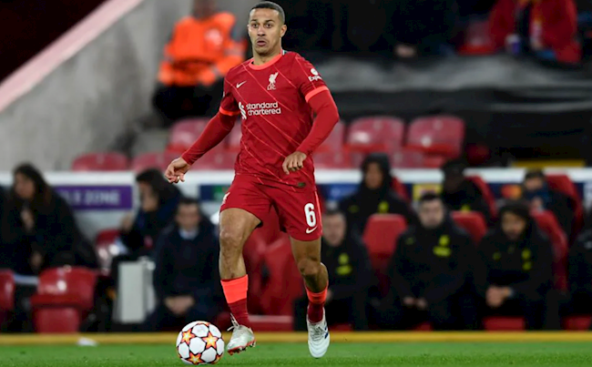 Thiago tận hưởng việc thi đấu tại Liverpool