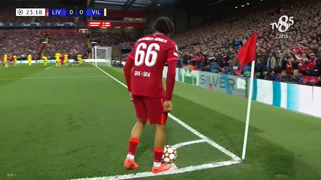 Trent Alexander-Arnold khiến CĐV Barca đau lòng