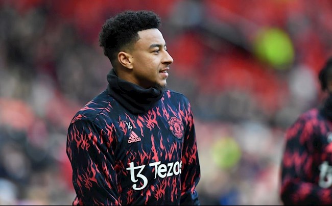 Anh trai Lingard chửi thẳng mặt MU