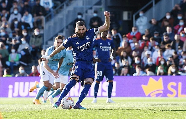 Karim Benzema thực hiện thành công 2 trong 3 quả 11m mà Real Madrid được hưởng ở trận đấu này