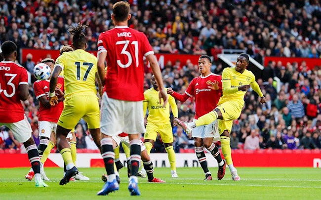 Dimitar Berbatov cho rằng MU sẽ đánh bại Brentford 2-1 trên sân nhà
