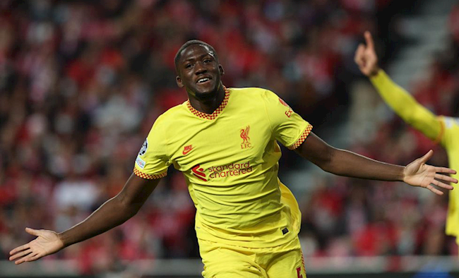 Konate đưa Liverpool vươn lên dẫn bàn