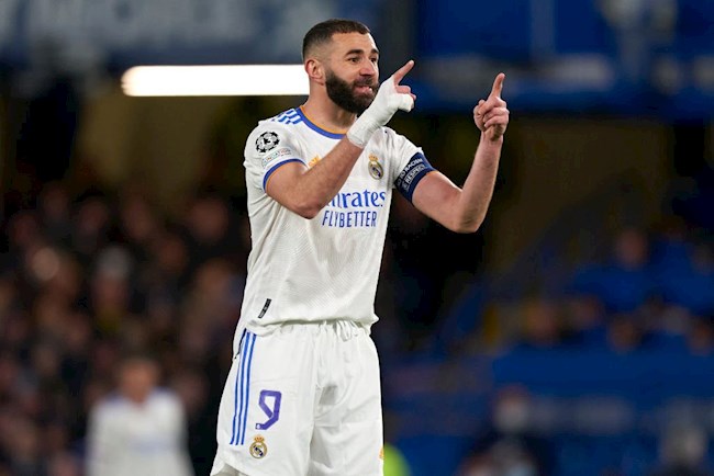 Benzema suýt không được vào sân đối đầu Chelsea