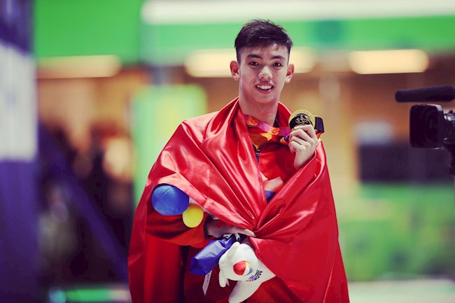 Huy Hoàng được lựa chọn cầm cờ đoàn Việt Nam tại SEA Games 31 hình ảnh