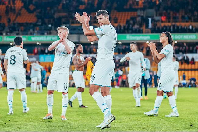 Man City đánh bại Wolves 5-1