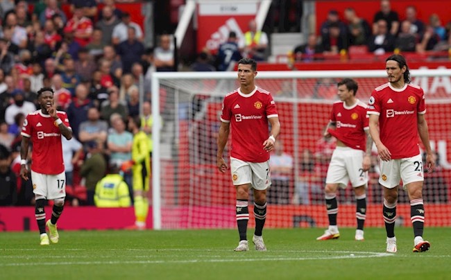 2 cầu thủ MU đánh nhau trên sân tập